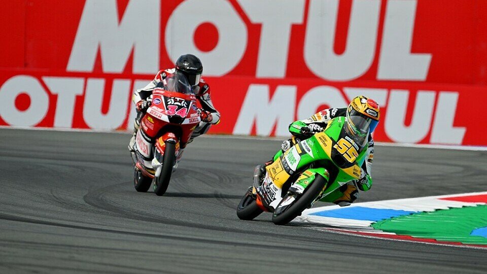 Noah Dettwiler vor Jakob Rosenthaler in Assen
