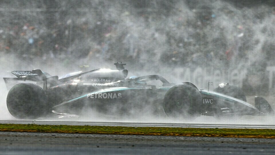 George Russell im Mercedes
