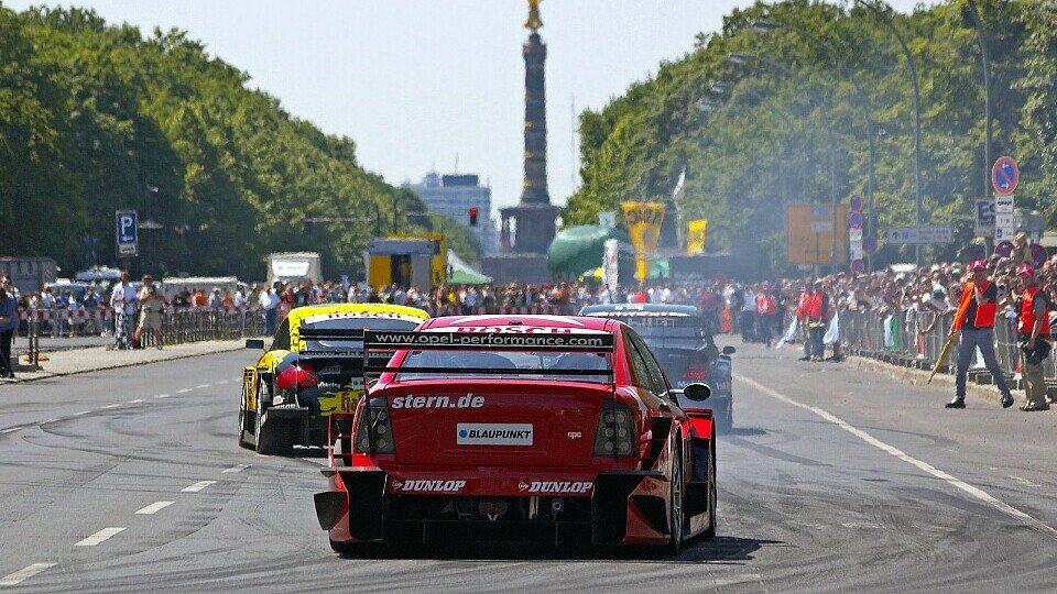 DTM-Showrun in Berlin 2004
