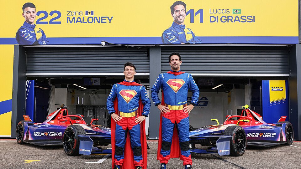 Lucas Di Grassi und Zane Maloney bei der Präsentation der Sonderlackierung in Berlin Lucas Di Grassi und Zane Maloney bei der Präsentation der Sonderlackierung in Berlin