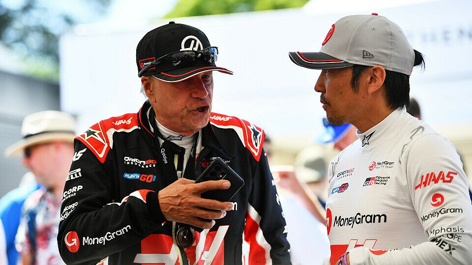 Gene Haas und Ayao Komatsu vor ihrem Einsatz in Goodwood.