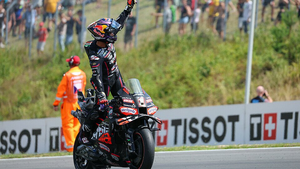 Jorge Martin (Aprilia Racing Team) auf der Ehrenrunde