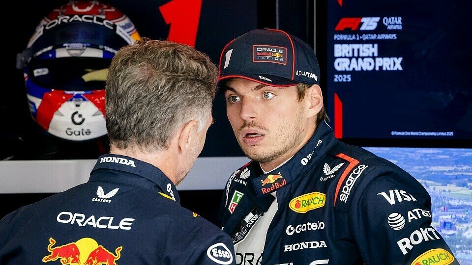 Red-Bull-Teamchef Christian Horner im Gespräch mit Max Verstappen