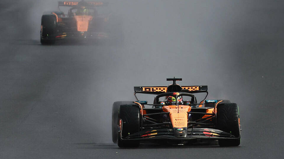 McLaren-Pilot Oscar Piastri vor Teamkollege Lando Norris