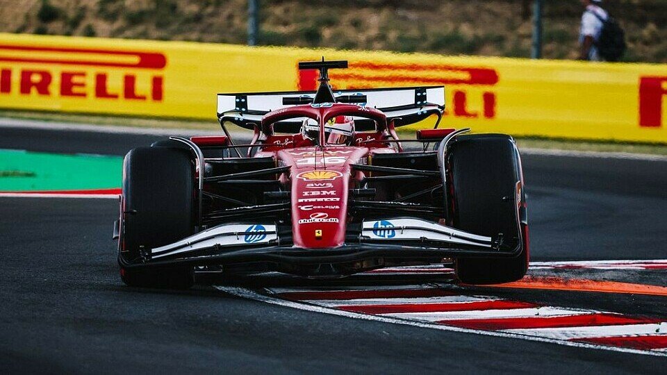 Charles Leclerc im Ferrari beim 2. Training auf dem Hungaroring