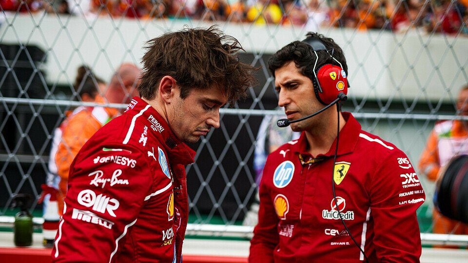 Charles Leclerc und sein Renningenieur Bryan Bozzi vor dem Ungarn GP