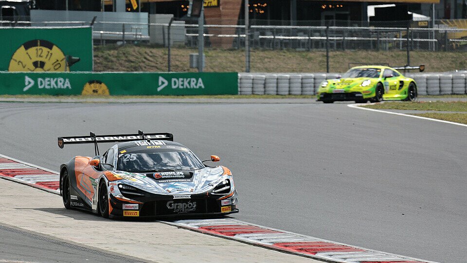 Ben Dörr im McLaren beim DTM-Rennen auf dem Nürburgring Ben Dörr im McLaren beim DTM-Rennen auf dem Nürburgring