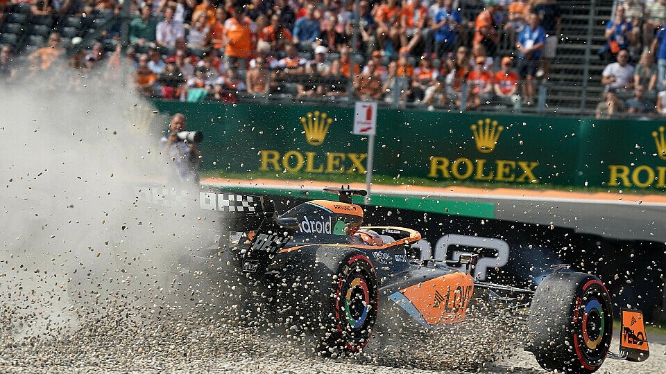 Daniel Ricciardo fährt im McLaren ins Kiesbett Daniel Ricciardo fährt im McLaren ins Kiesbett