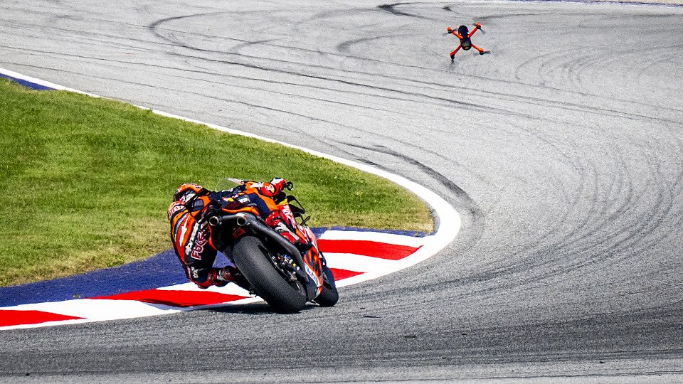 Eine Drone folgte Jonas Folger um den Red Bull Ring, Foto: Red Bull Content Pool Eine Drone folgte Jonas Folger um den Red Bull Ring, Foto: Red Bull Content Pool