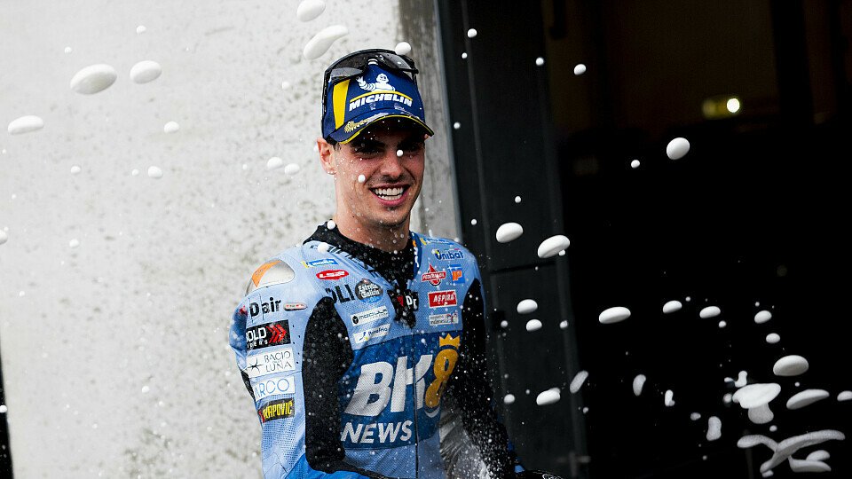 Gresini-Pilot Fermin Aldeguer feiert sein MotoGP-Podium im Österreich-GP von Spielberg.