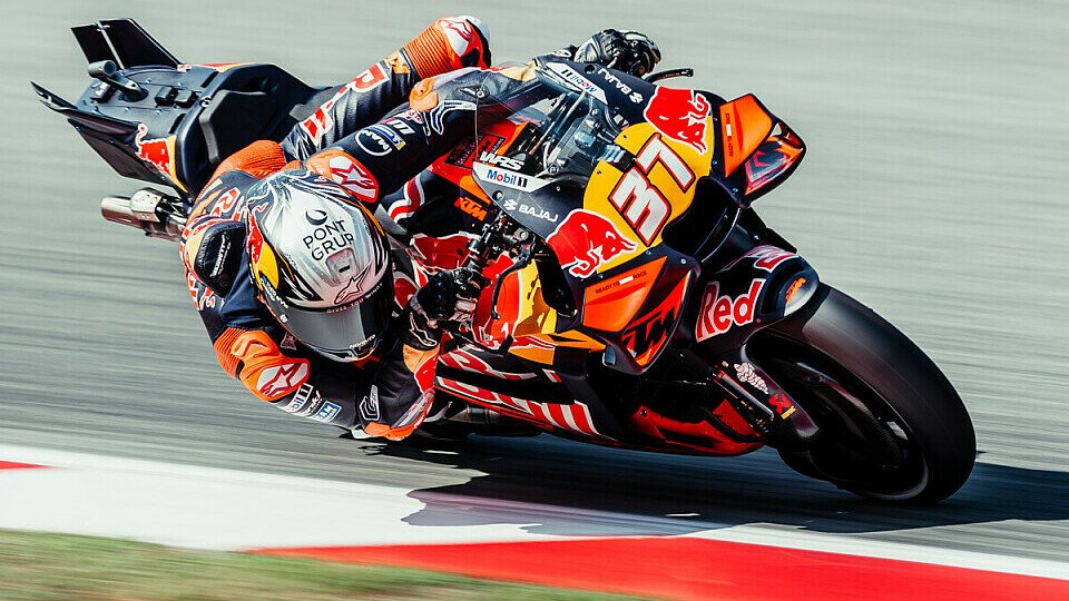 Pedro Acosta und KTM zeigten am Freitag in Barcelona auf, Foto: KTM Media Pedro Acosta und KTM zeigten am Freitag in Barcelona auf, Foto: KTM Media