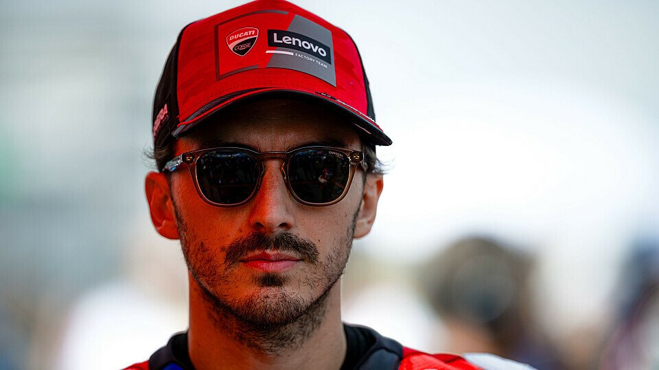 Francesco Bagnaia war am Samstag in Barcelona nicht zum Lachen zu Mute, Foto: Ducati Media