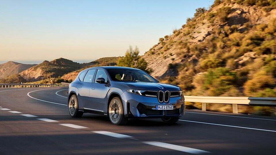 BMW, iX3