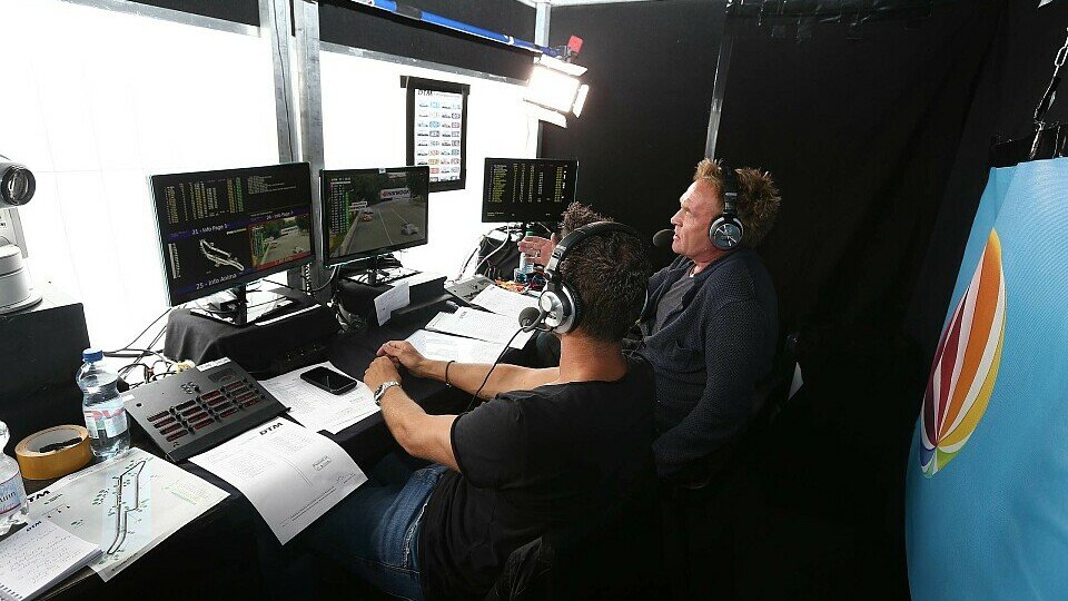 Edgar Mielke und Timo Schneider in der Kommentatorenbox bei der DTM auf dem Norisring 2018 Edgar Mielke und Timo Schneider in der Kommentatorenbox bei der DTM auf dem Norisring 2018