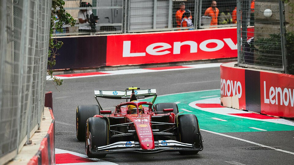 Lewis Hamilton fährt zwischen den Mauern