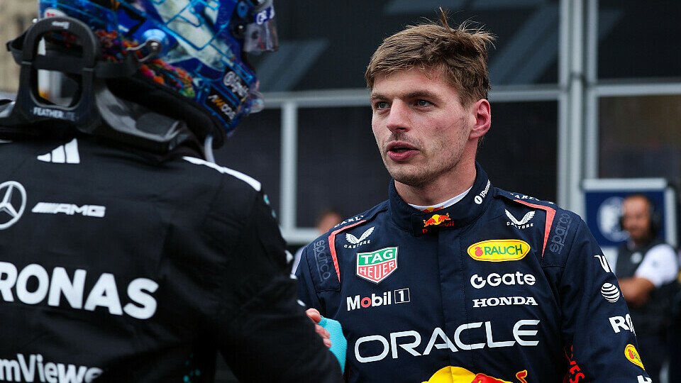 George Russell gratuliert Max Verstappen zu seinem Sieg beim Formel-1-Rennen in Baku George Russell gratuliert Max Verstappen zu seinem Sieg beim Formel-1-Rennen in Baku