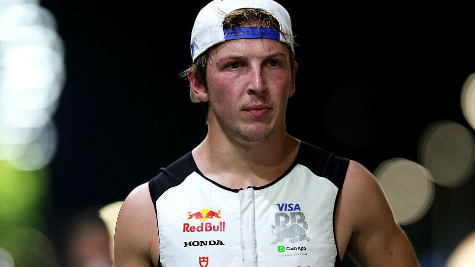 Liam Lawson im Paddock von Singapur