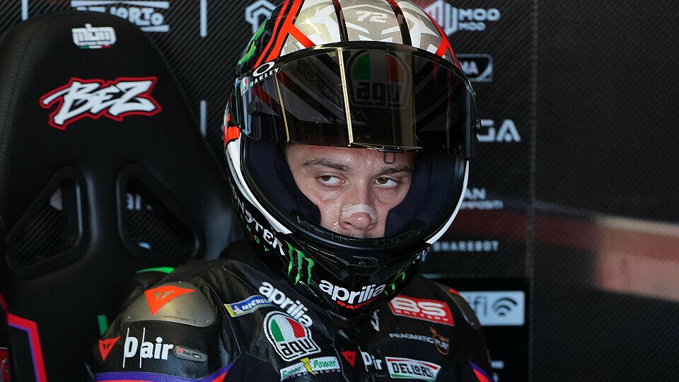 Marco Bezzecchi in der Aprilia-Box