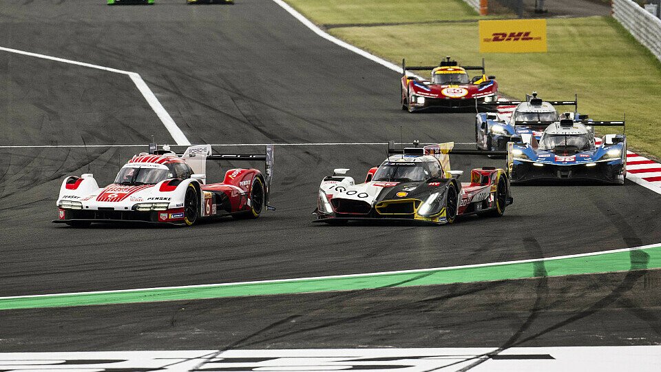 Porsche und BMW bei einem WEC-Rennen auf der Strecke