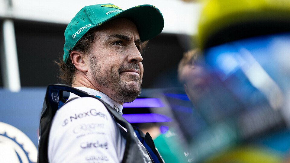 Fernando Alonso im Fahrerlager