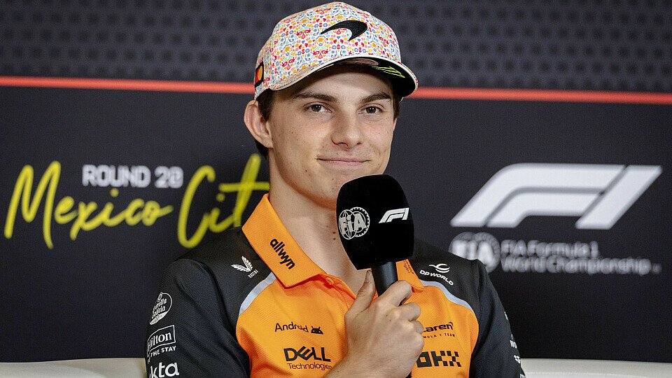 Oscar Piastri beantwortet Medienfragen