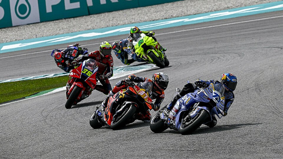Rennszene im Sprint der MotoGP in Sepang Rennszene im Sprint der MotoGP in Sepang