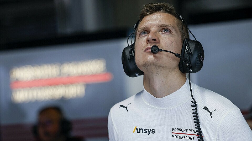 Mathieu Jaminet in der Porsche-Penske-Box.