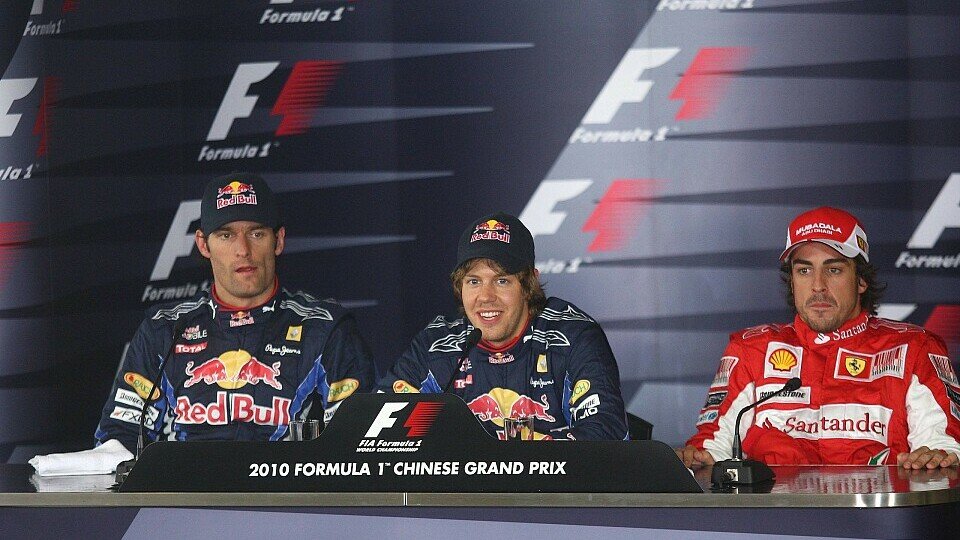 Pressekonferenz mit Mark Webber, Sebastian Vettel und Fernando Alonso (v.l.)