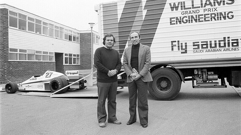 Frank Williams vor dem Forward W des Teams und dem FW06. Frank Williams vor dem Forward W des Teams und dem FW06.