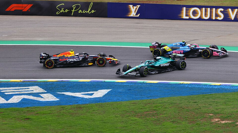 Yuki Tsunoda (Red Bull) dreht Lance Stroll (Aston Martin) in Sao Paulo (Brasilien), Franco Colpinto (Alpine) fährt vorbei.