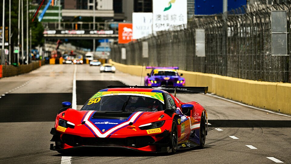 Antonio Fuoco im Ferrari in Macau 2025. 