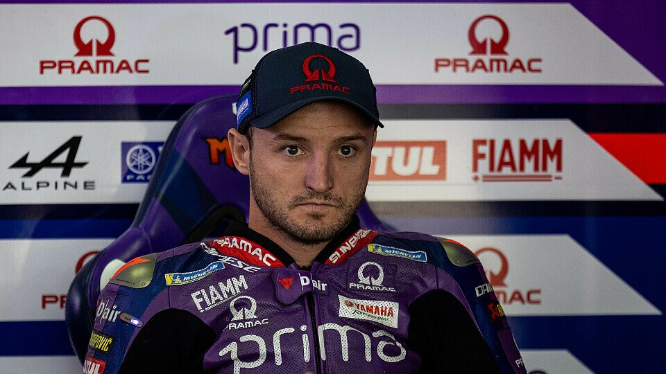 Jack Miller tobte nach einer Strafe im MotoGP-Sprint von Valencia, Foto: IMAGO / Alexander Trienitz