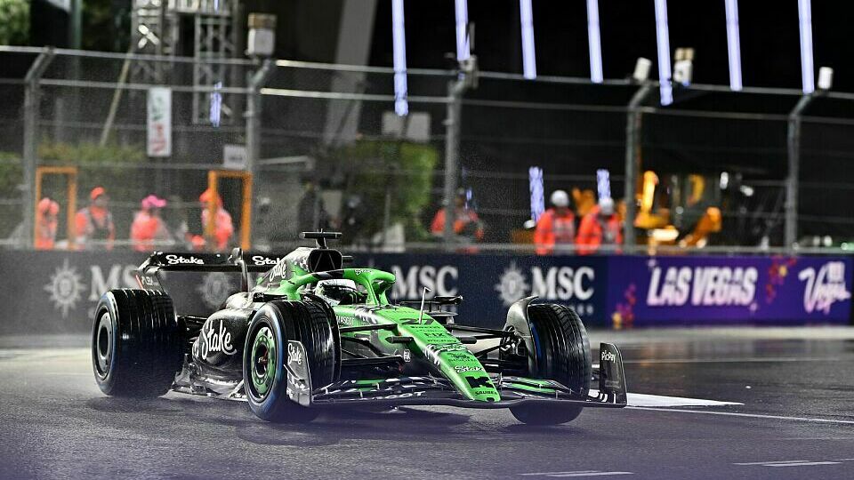 Nico Hülkenberg beim Qualifying zum Las Vegas GP in seinem Formel-1-Sauber