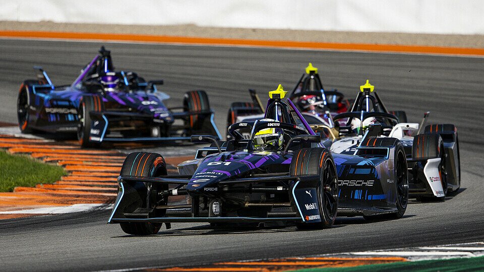 Porsche bei Formel-E-Testfahrten in Valencia