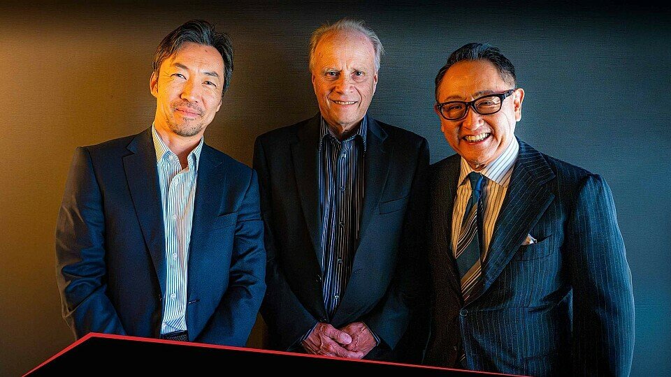 Ayao Komatsu, Gene Haas und Akio Toyoda posieren