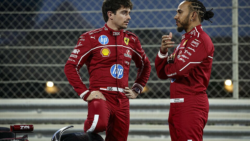 Charles Leclerc und Lewis Hamilton am Donnerstag auf der Strecke in Abu Dhabi beim Saisonfinale der Formel 1.