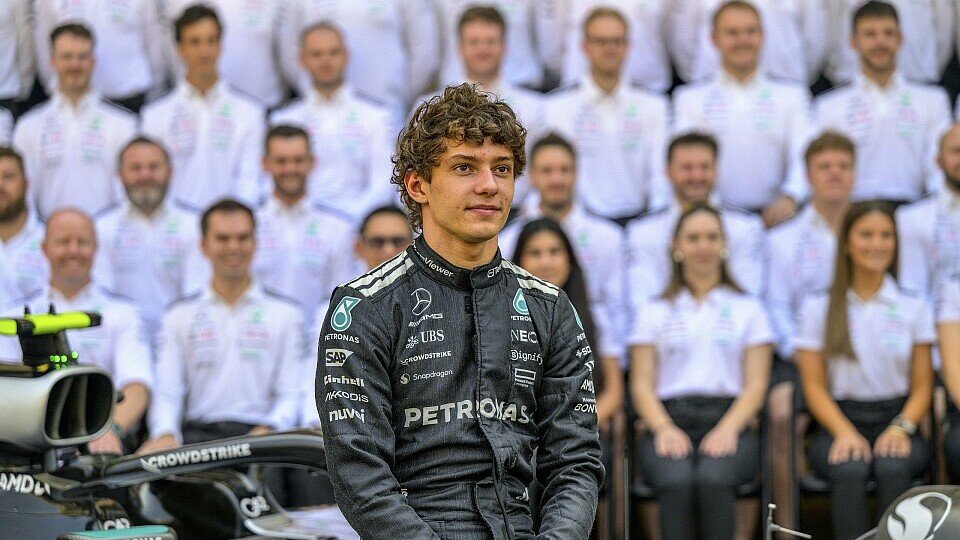 Kimi Antonelli wurde vor seinem Debüt in der Formel 1 als Wunderkind gehandelt Kimi Antonelli wurde vor seinem Debüt in der Formel 1 als Wunderkind gehandelt