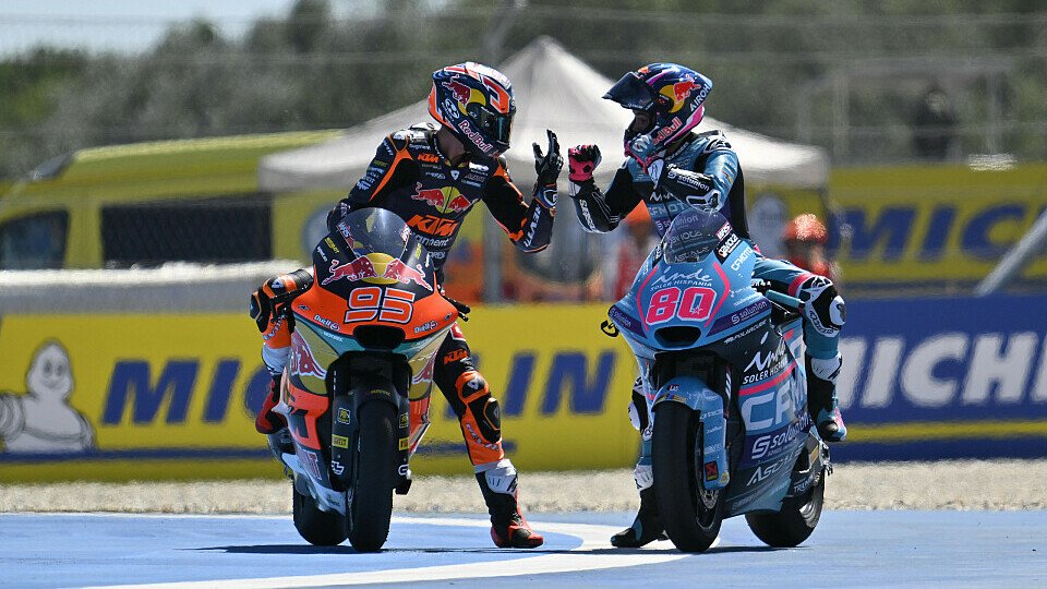 Collin Veijer gratuliert David Alonso zum Sieg Collin Veijer gratuliert David Alonso zum Sieg