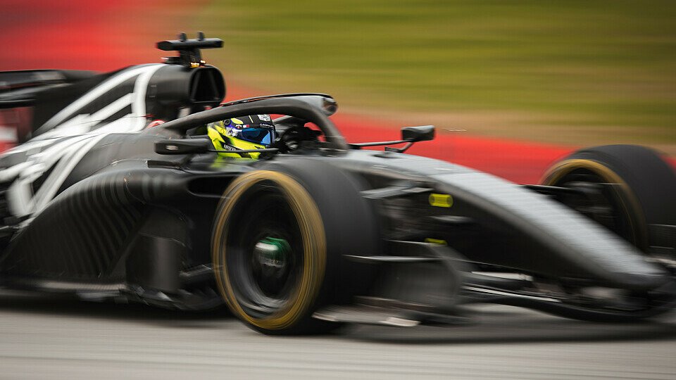 Der Cadillac von Sergio Perez bei den F1-Testfahrten in Barcelona