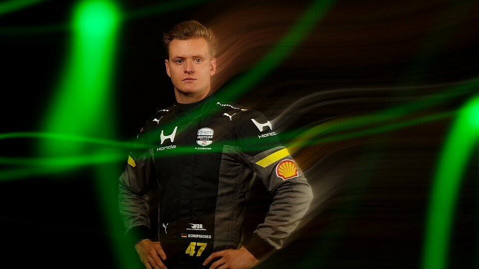 Mick Schumacher beim Foto-Shooting der IndyCars Mick Schumacher beim Foto-Shooting der IndyCars