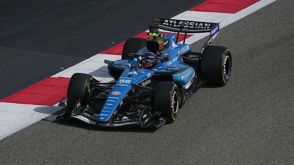 Der Williams FW48 in Bahrain, gesteuert von Carlos Sainz.