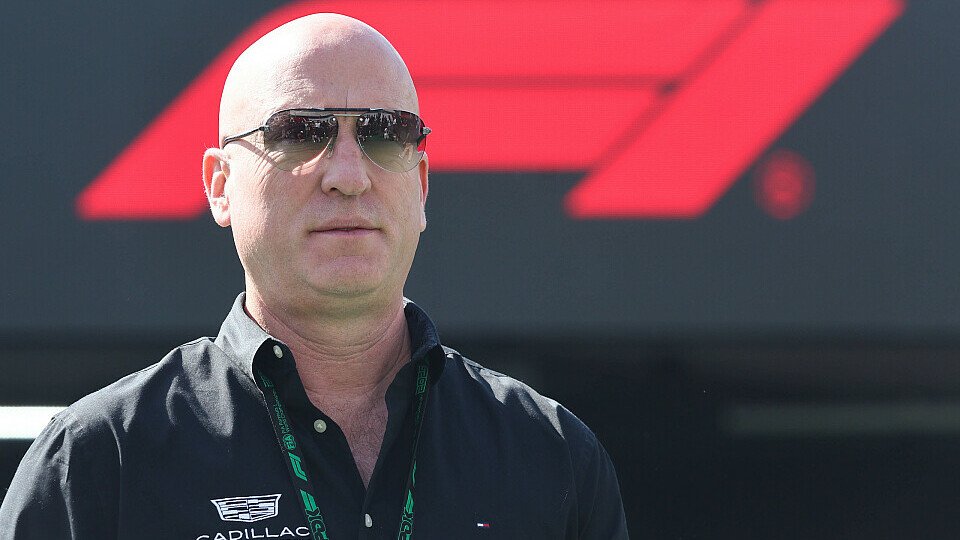 Cadillac-CEO Dan Towriss beim Wintertest 2026 in Bahrain