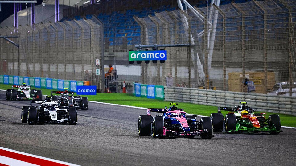 Ein Probestart der Formel 1 in Bahrain bei den Wintertests.