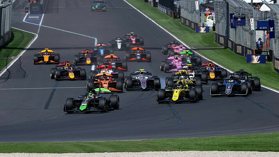 Die Formel 2 am Start 2025 in Melbourne
