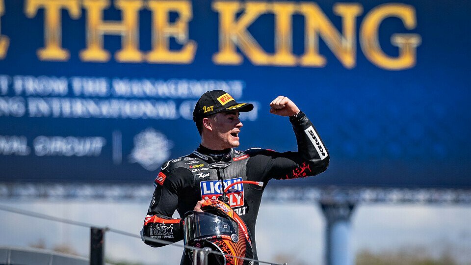 Intact-Pilot Manu Gonzalez feiert den Sieg in Thailand