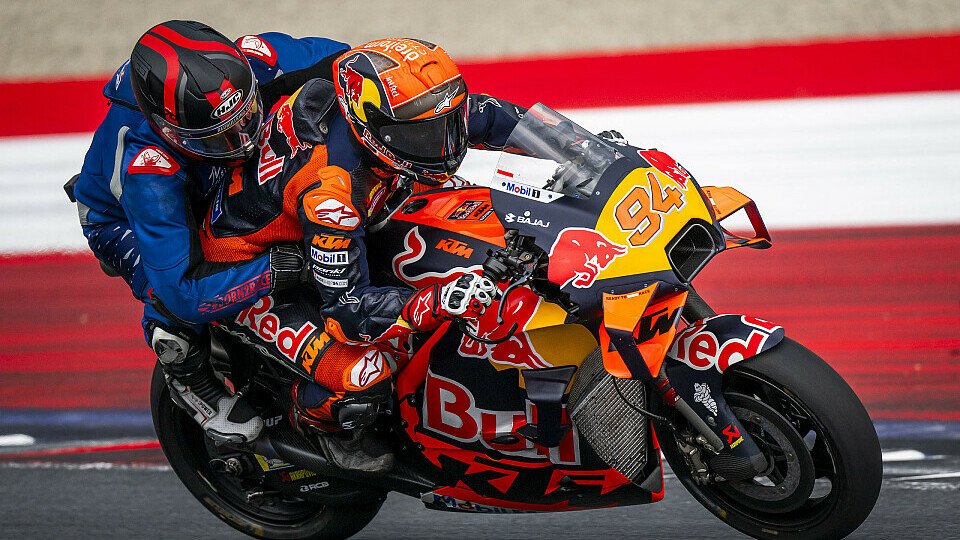 Jonas Folger auf dem KTM RC16 Two-Seater