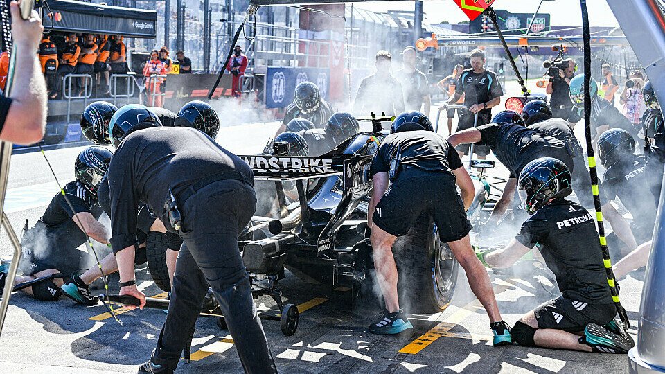 Kimi Antonelli bei der Boxenübung