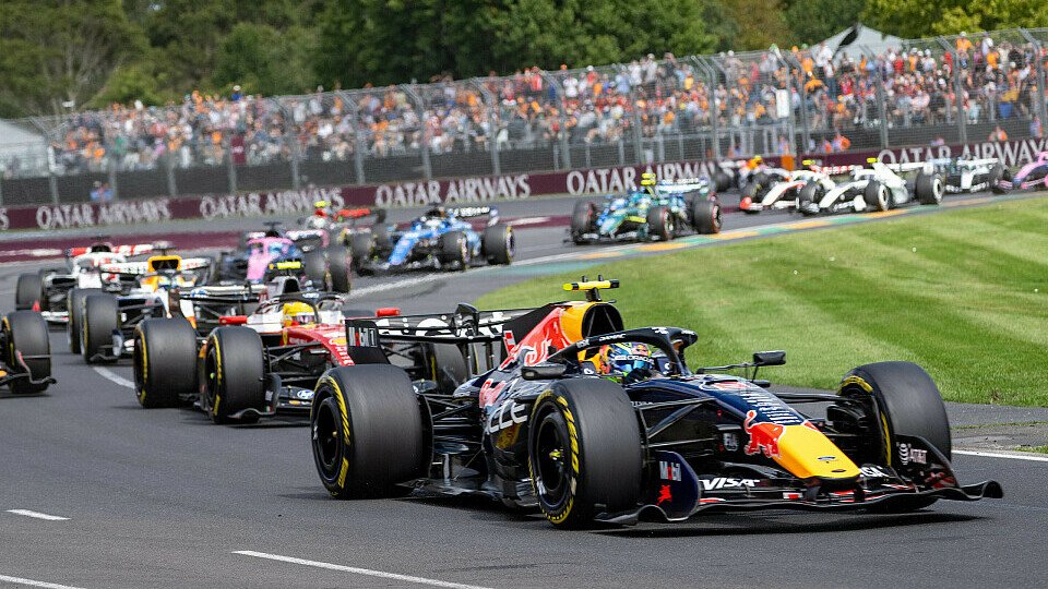 Isack Hadjar beim Rennstart im Red Bull