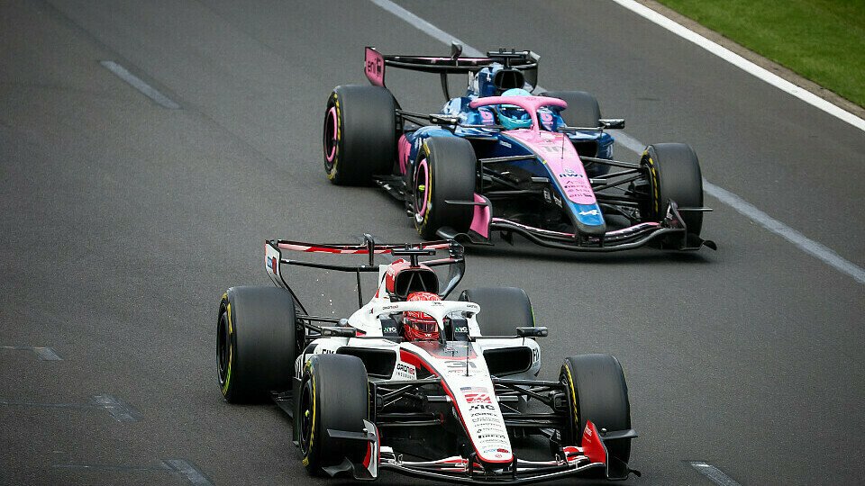 Esteban Ocon und Pierre Gasly kämpfen um Positionen