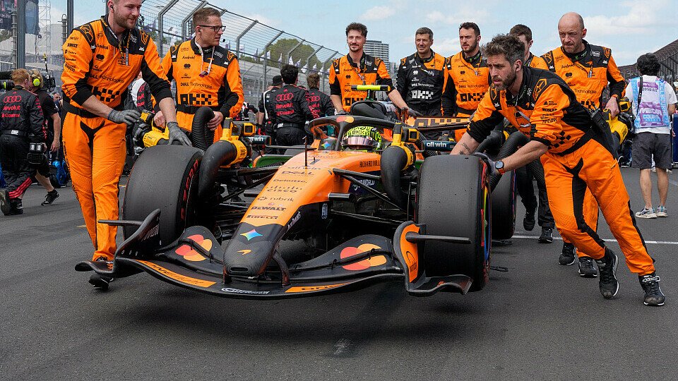Lando Norris wird am Sonntag in Australien in die Startaufstellung geschoben